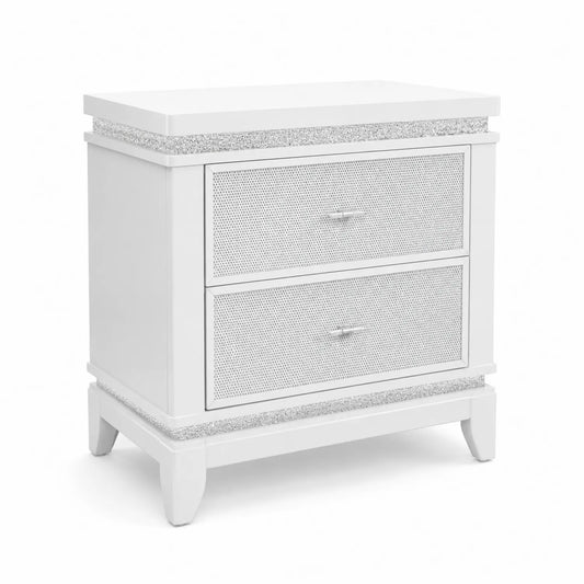 Mesita de noche de madera y detalles de cristal blanca